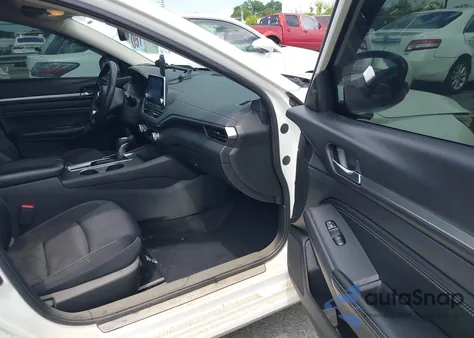 2019 Nissan Altima 2.5 Sv z USA, uszkodzony, nr VIN 1N4BL4DVXKC135491